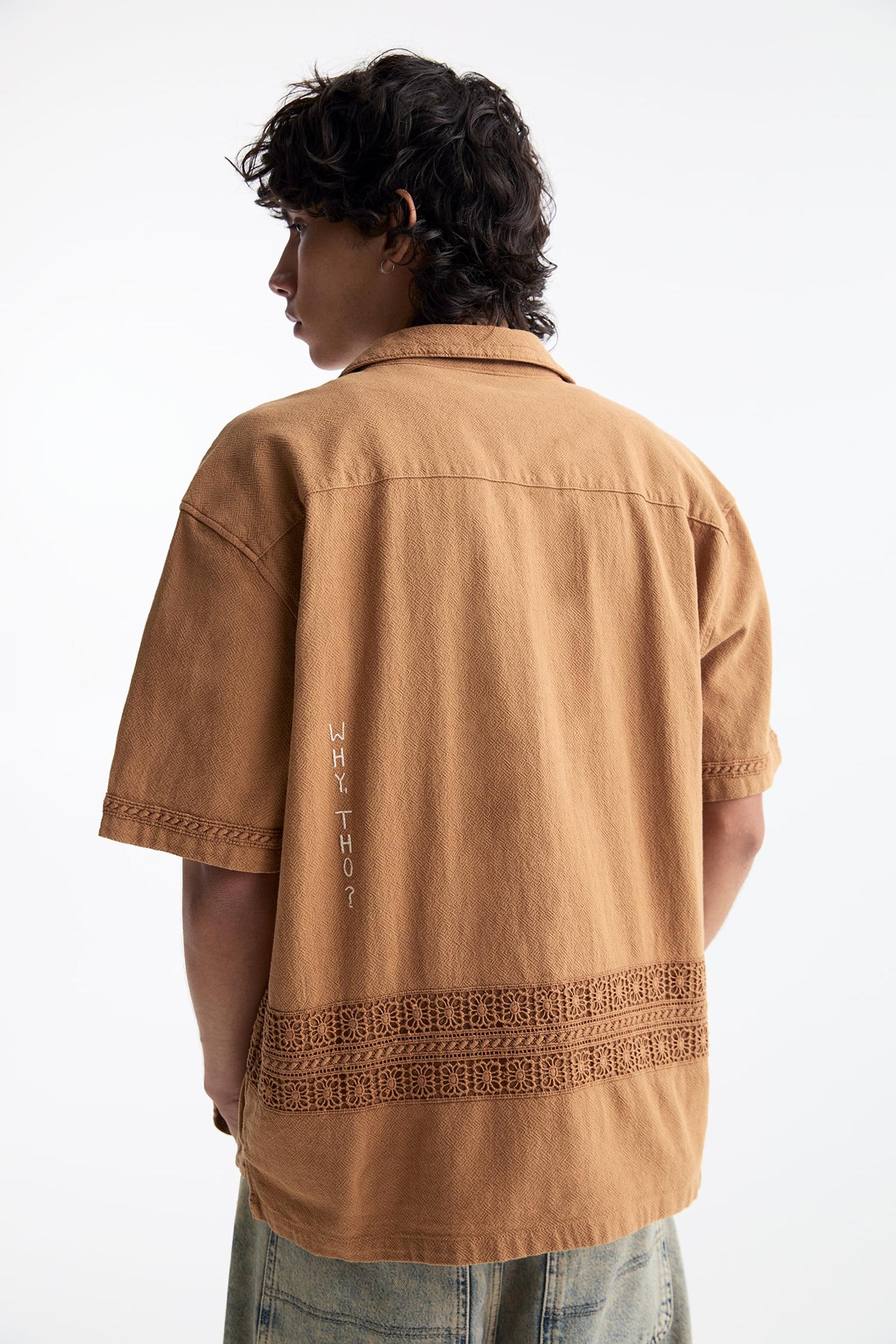 EMBROIDERED SHORT SLEEVE SHIRT - Imagen 2