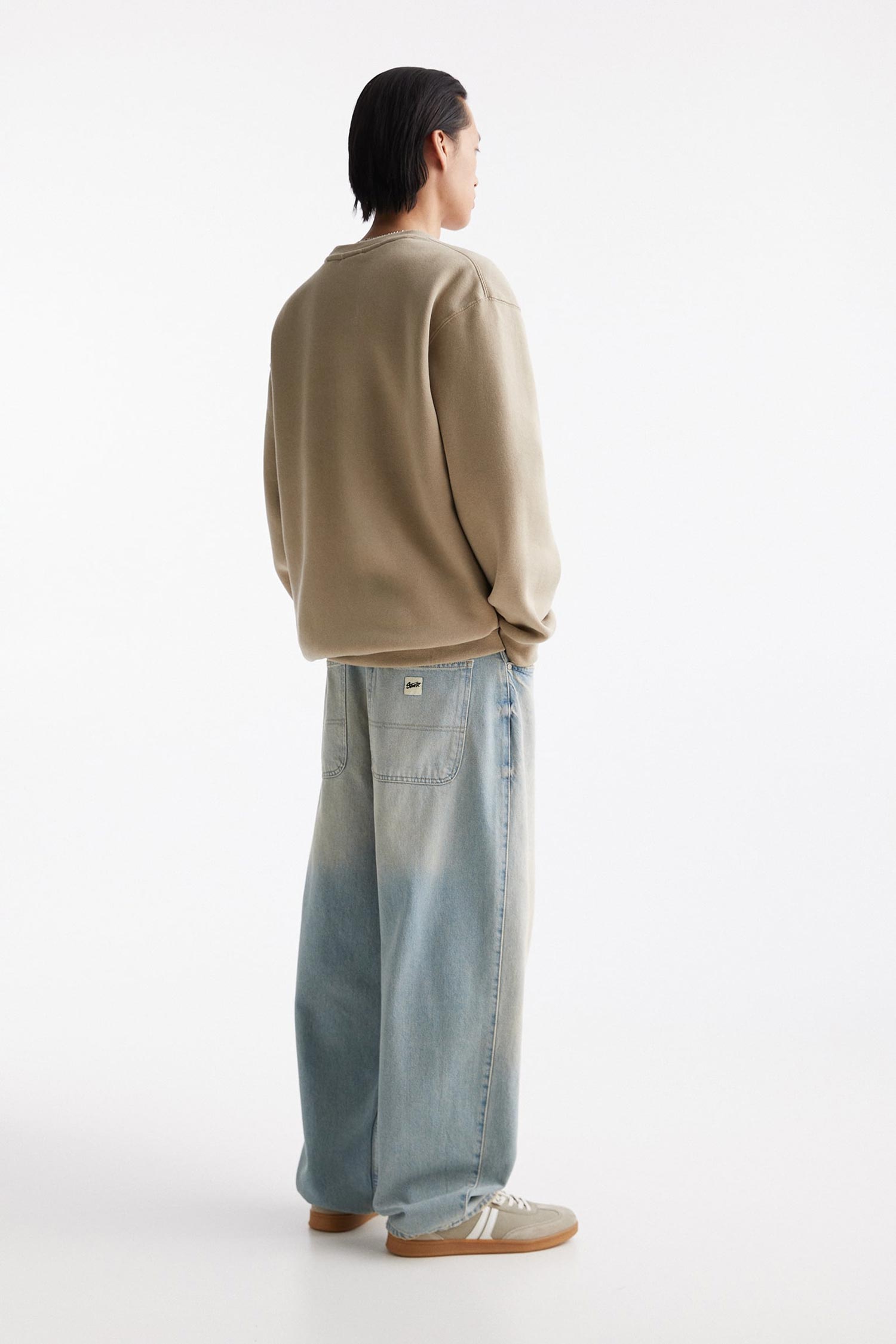 BASIC CREW NECK SWEATSHIRT - Imagen 2