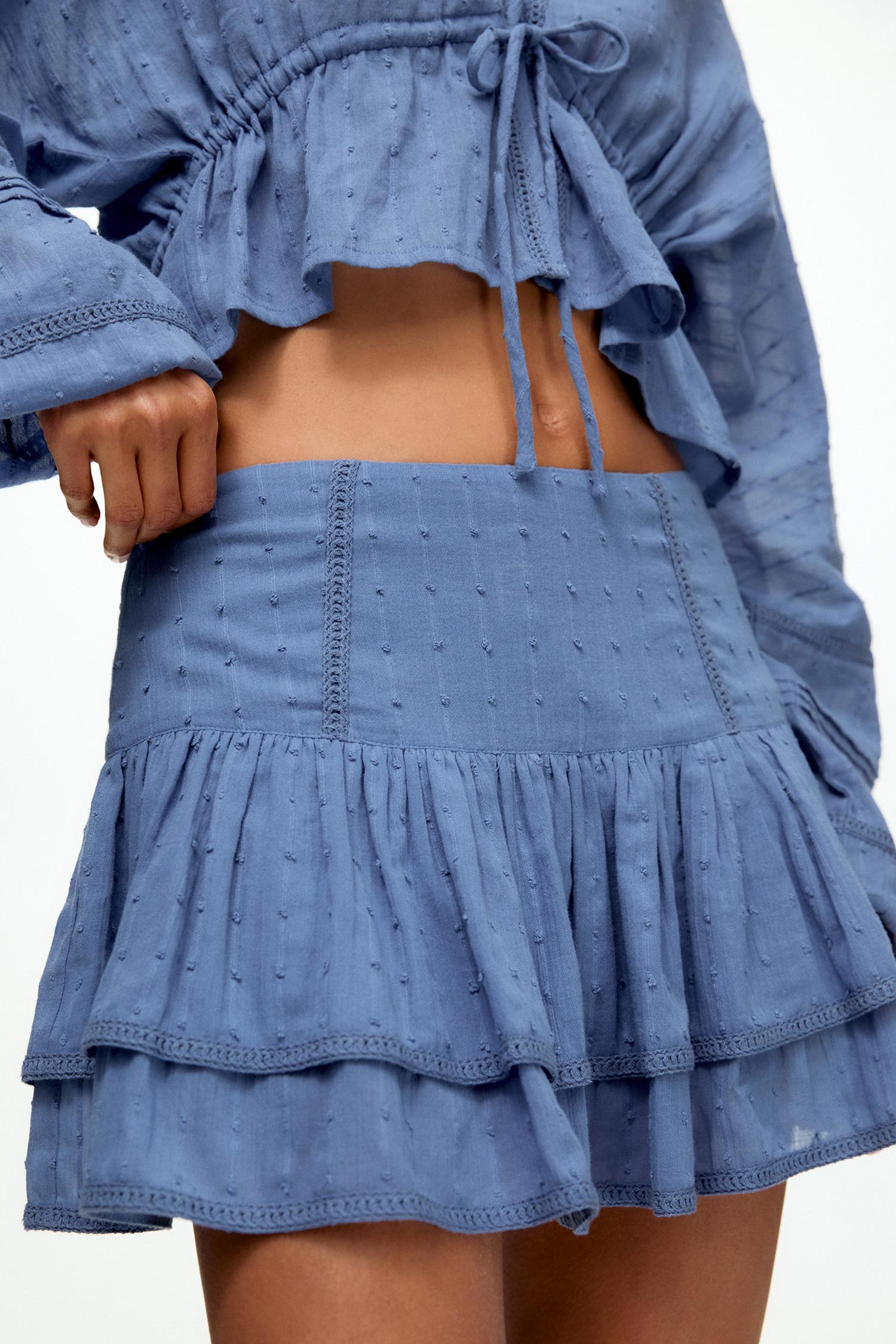 SKORT WITH RUFFLES - Imagen 3