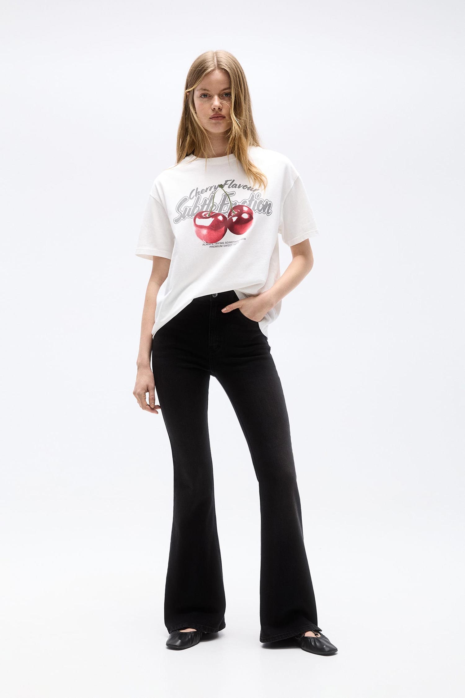 CHERRY GRAPHIC T-SHIRT - Imagen 3
